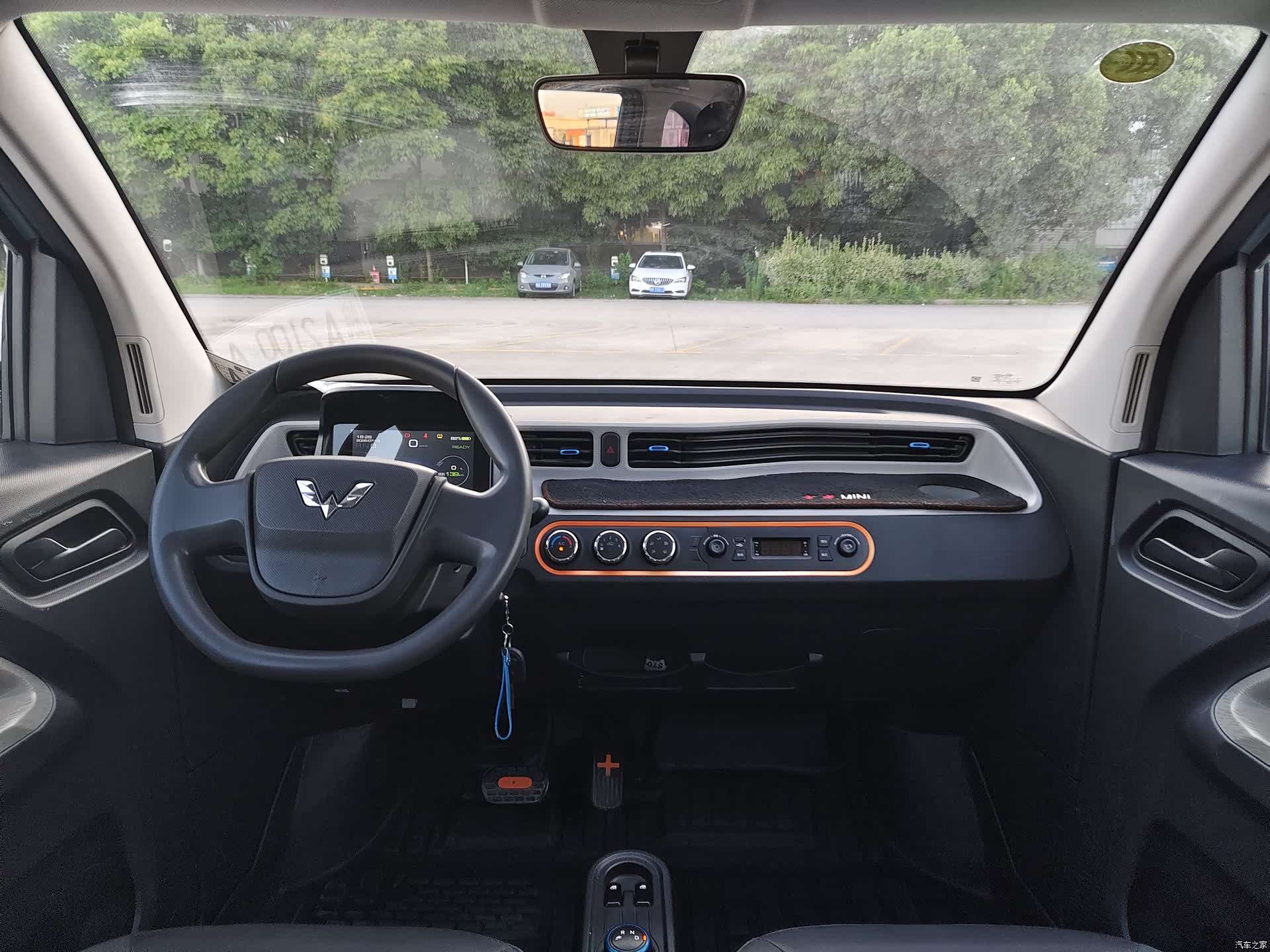 Wuling MINIEV, 2022 11