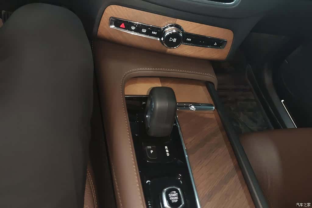 Volvo XC90, 2022 16