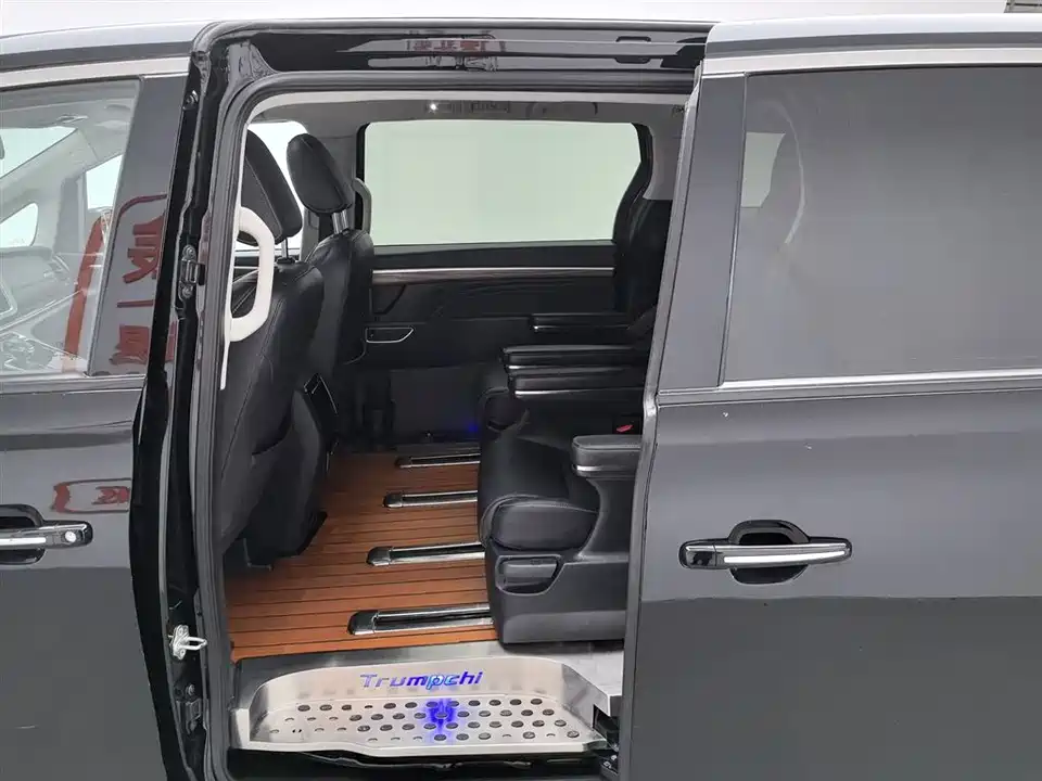 Trumpchi Trumpchi M8