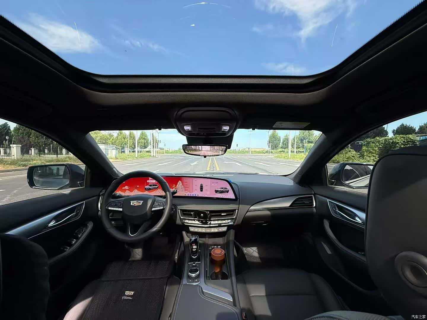 Cadillac CT5, 2025 все фото