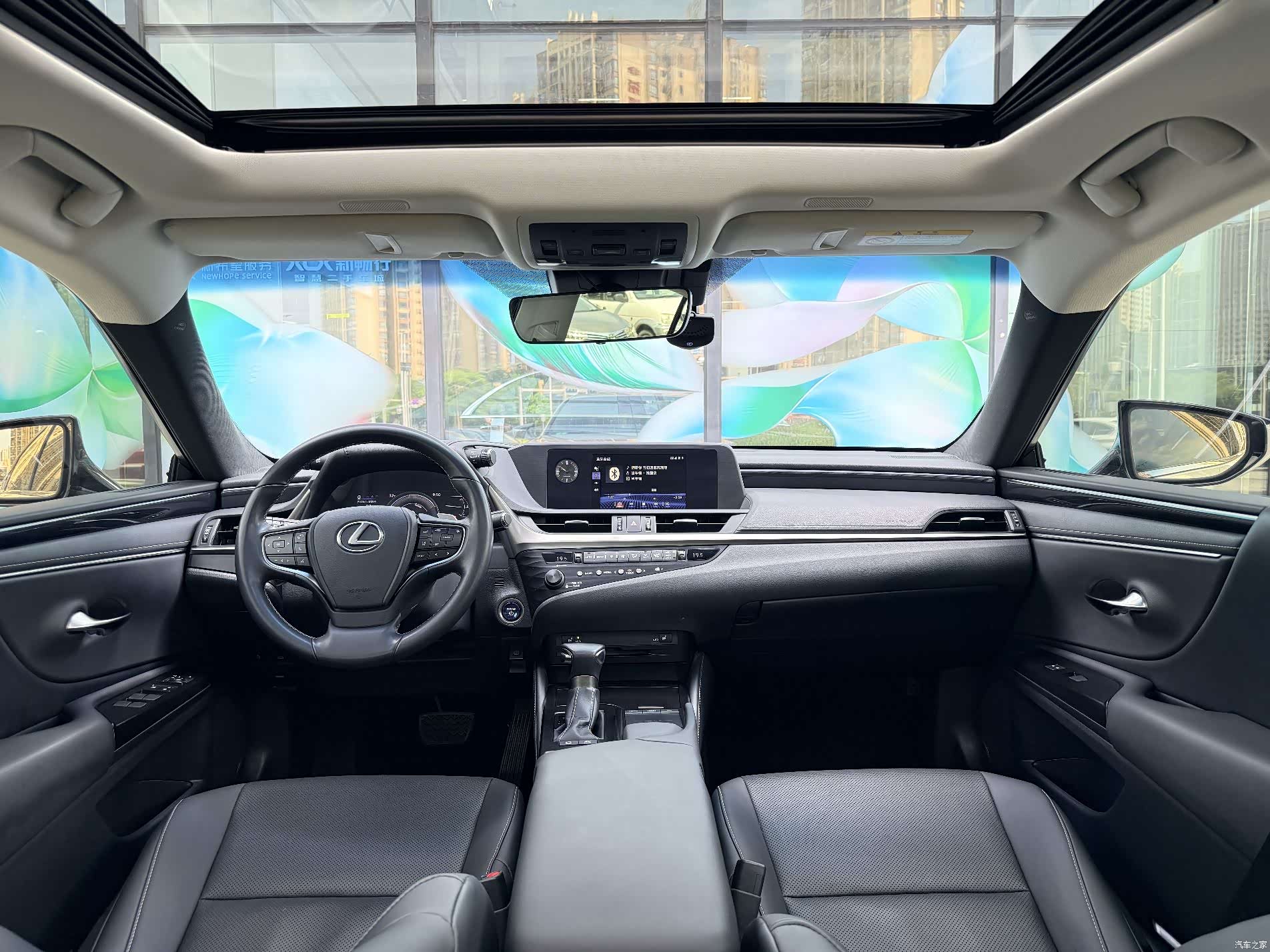 Lexus ES, 2020 9