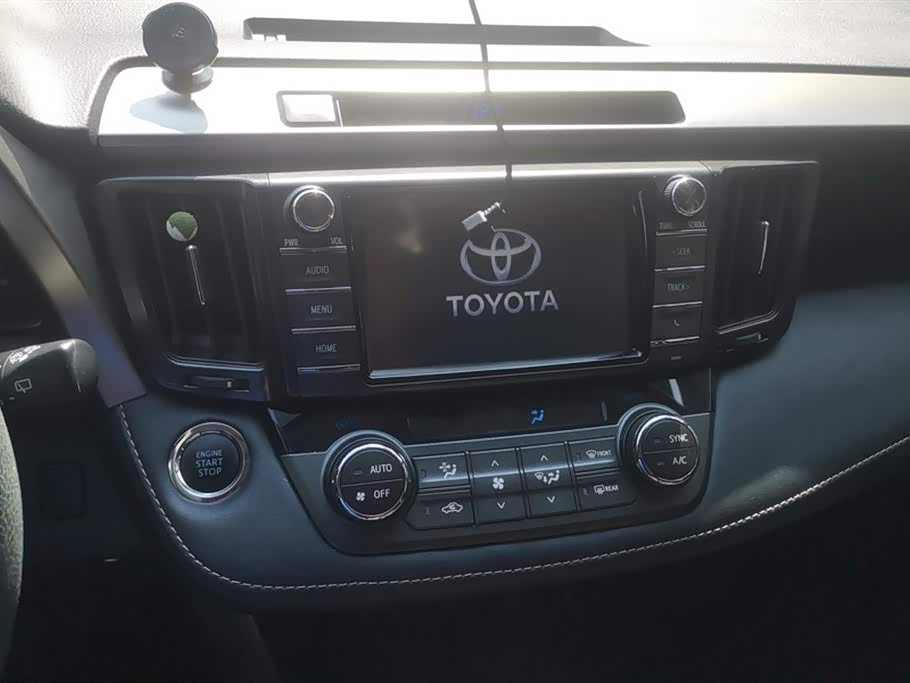 Toyota RAV4 Rongfang