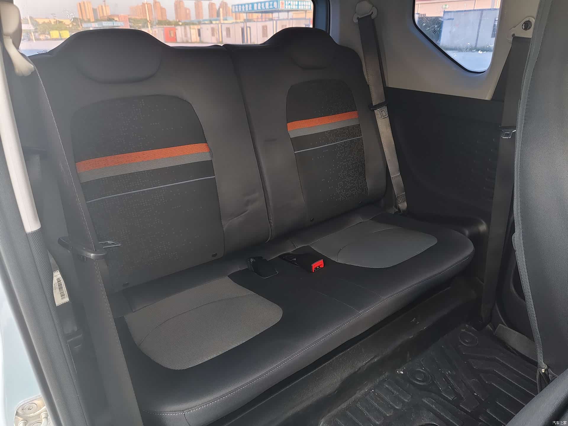 Wuling MINIEV, 2022 13