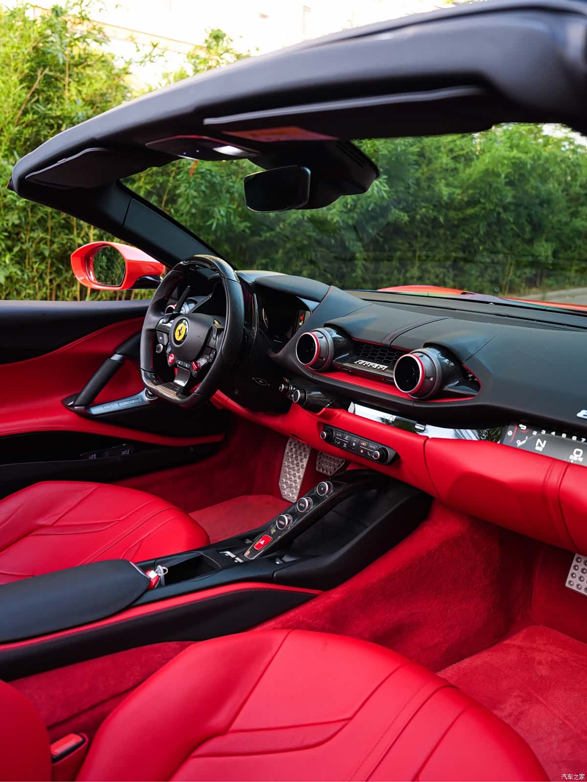 Ferrari 812, 2021 18