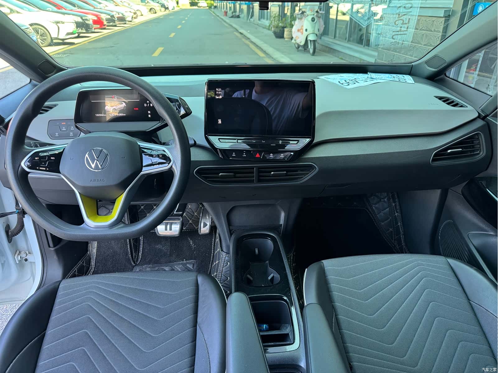 Volkswagen ID.3, 2023 6