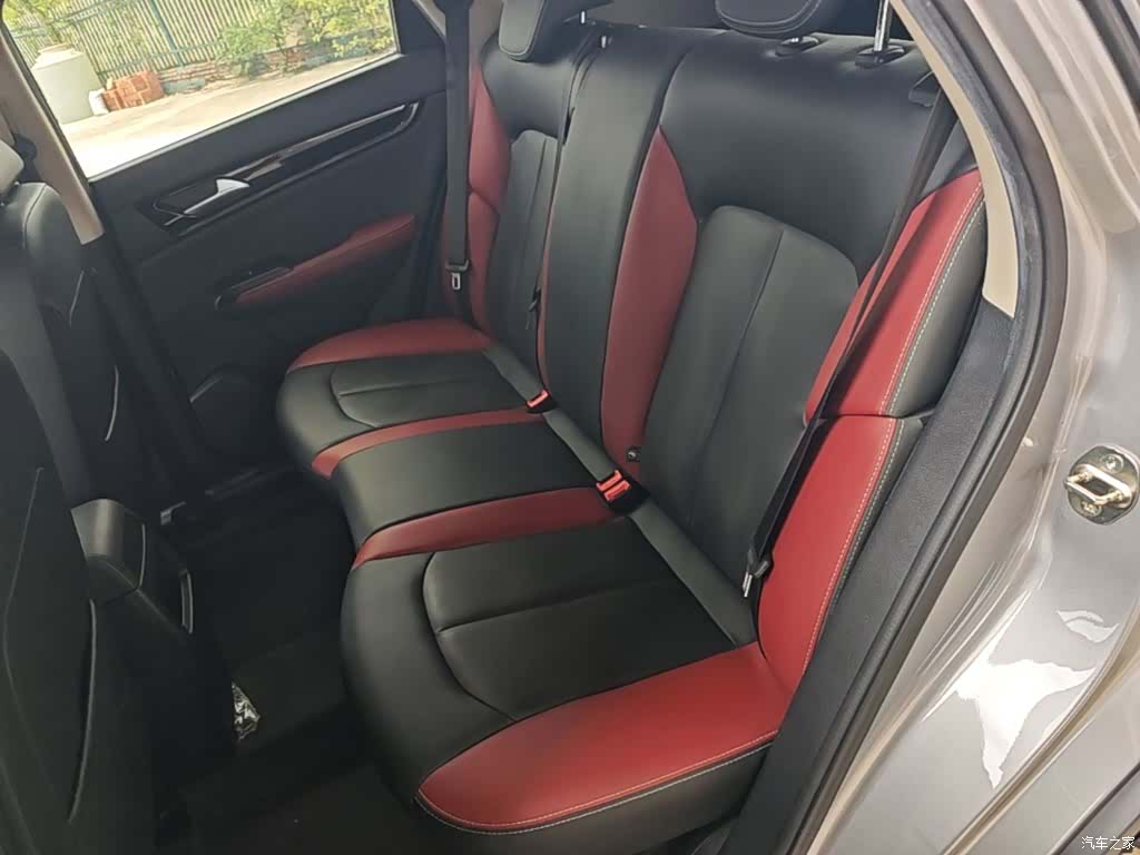 DongFeng AX5, 2020 17