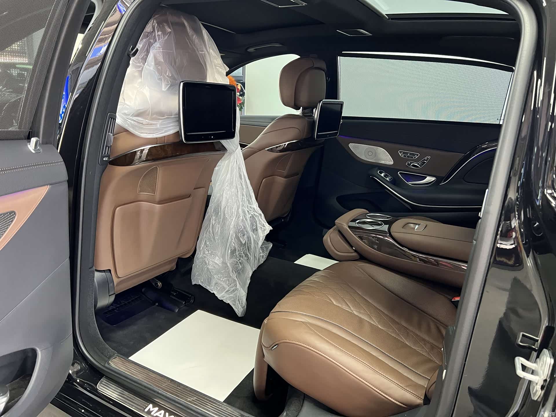 Maybach S-Class, 2016 все фото