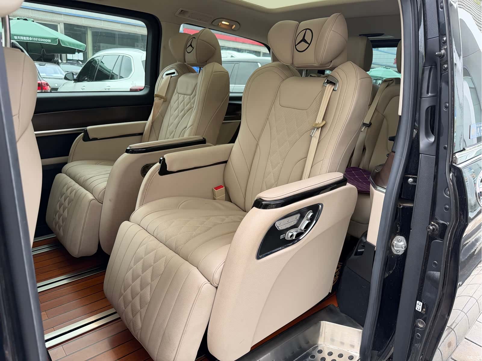 Mercedes-Benz V-Class, 2021 10