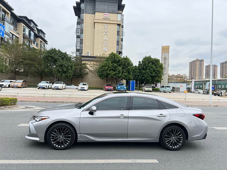 Toyota Avalon 2020, фото 7