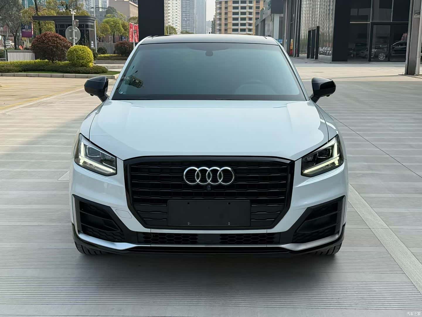 Audi Q2L, 2019 2