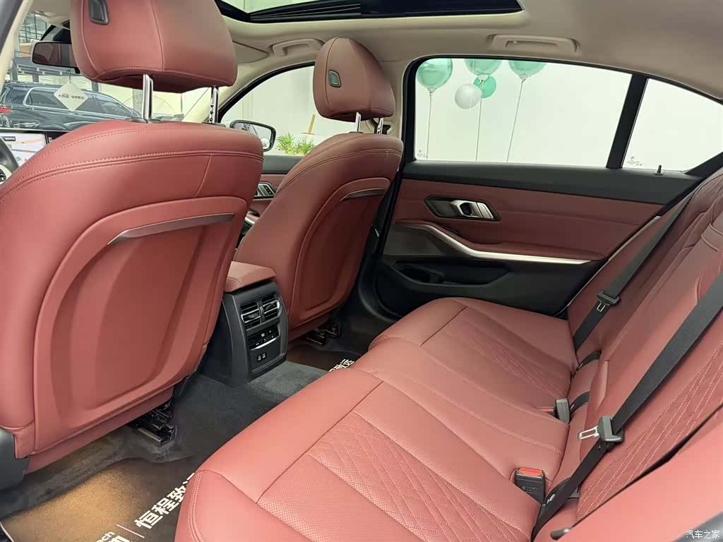 BMW 3 Series, 2022 7