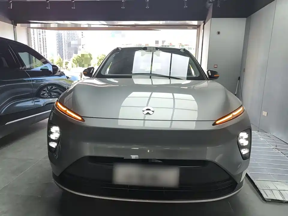 NIO ES8 NIO ES8