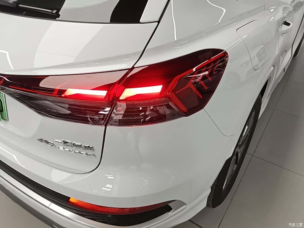 Audi Q4 e-tron, 2026 8