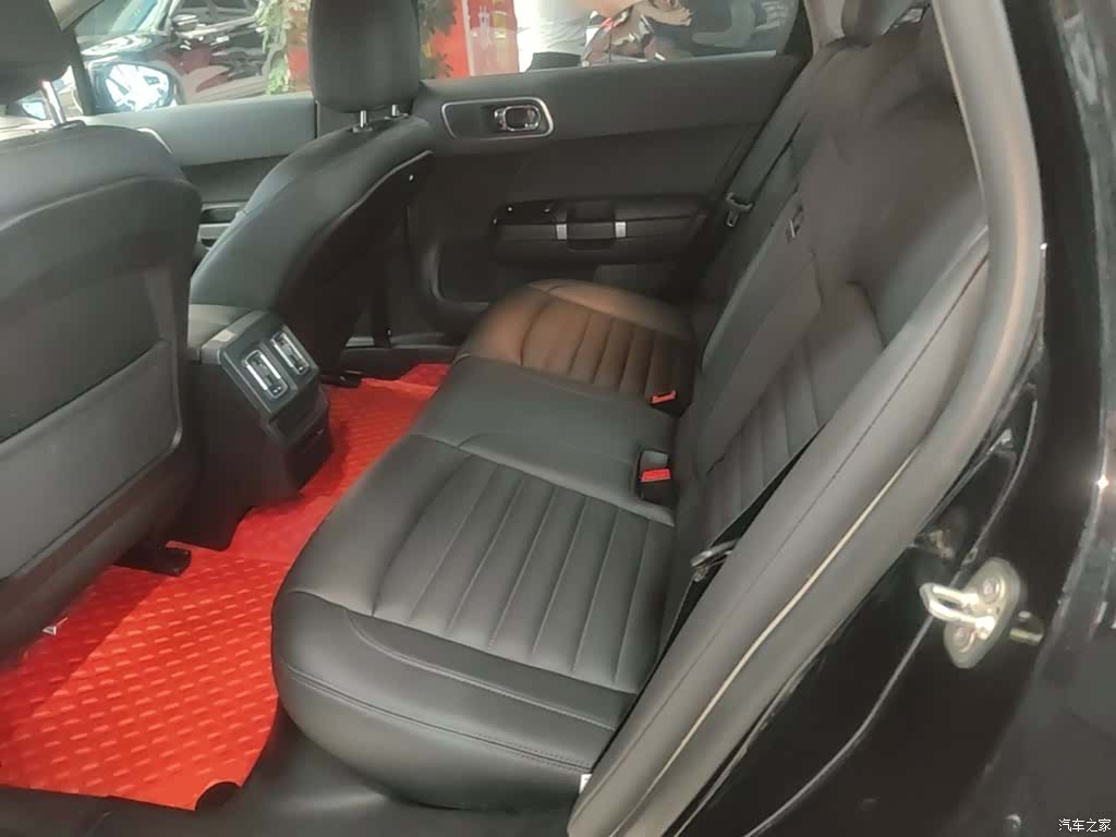 Citroen C6, 2023 17