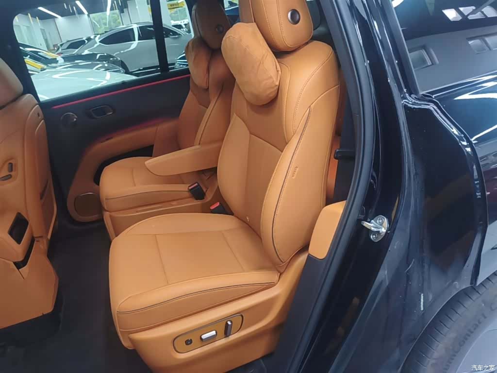 Li Auto i8, 2025 17