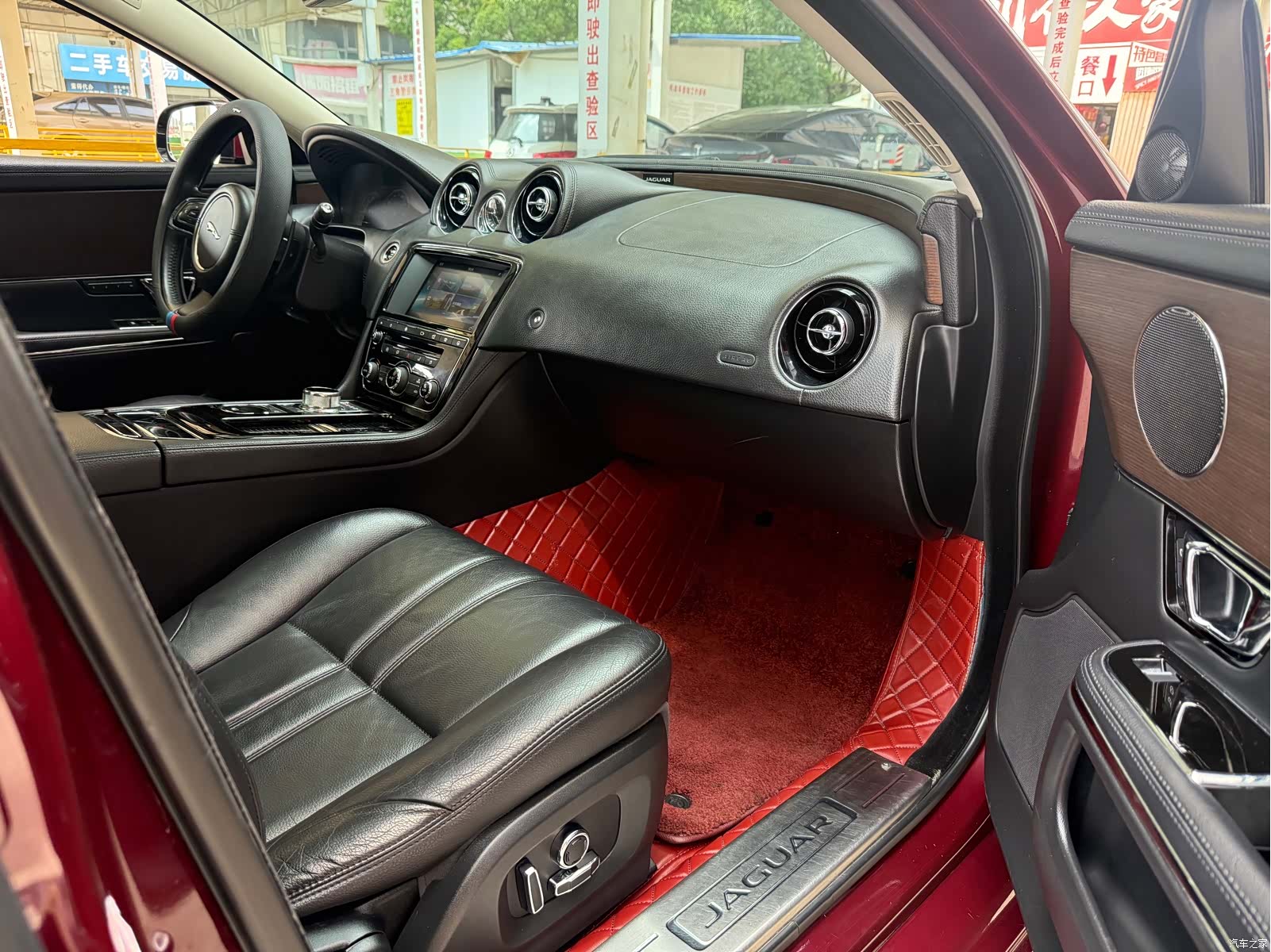 Jaguar XJ, 2018 23