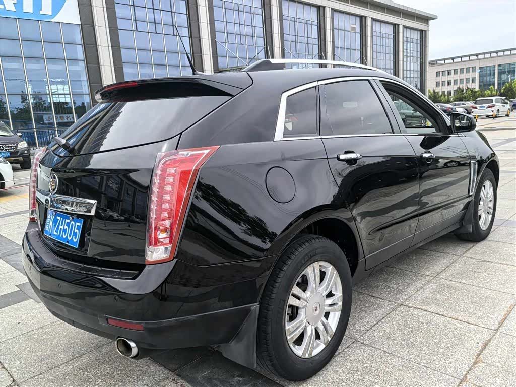 Cadillac SRX, 2014 4