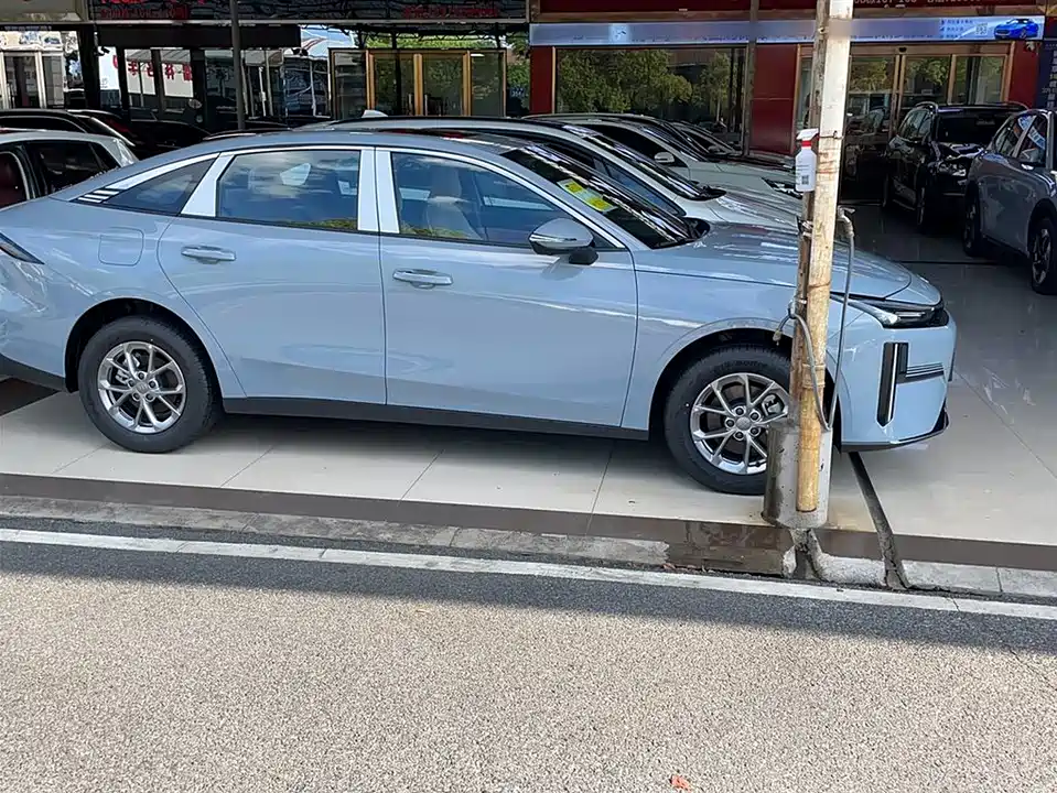 Geely Galaxy Galaxy L6