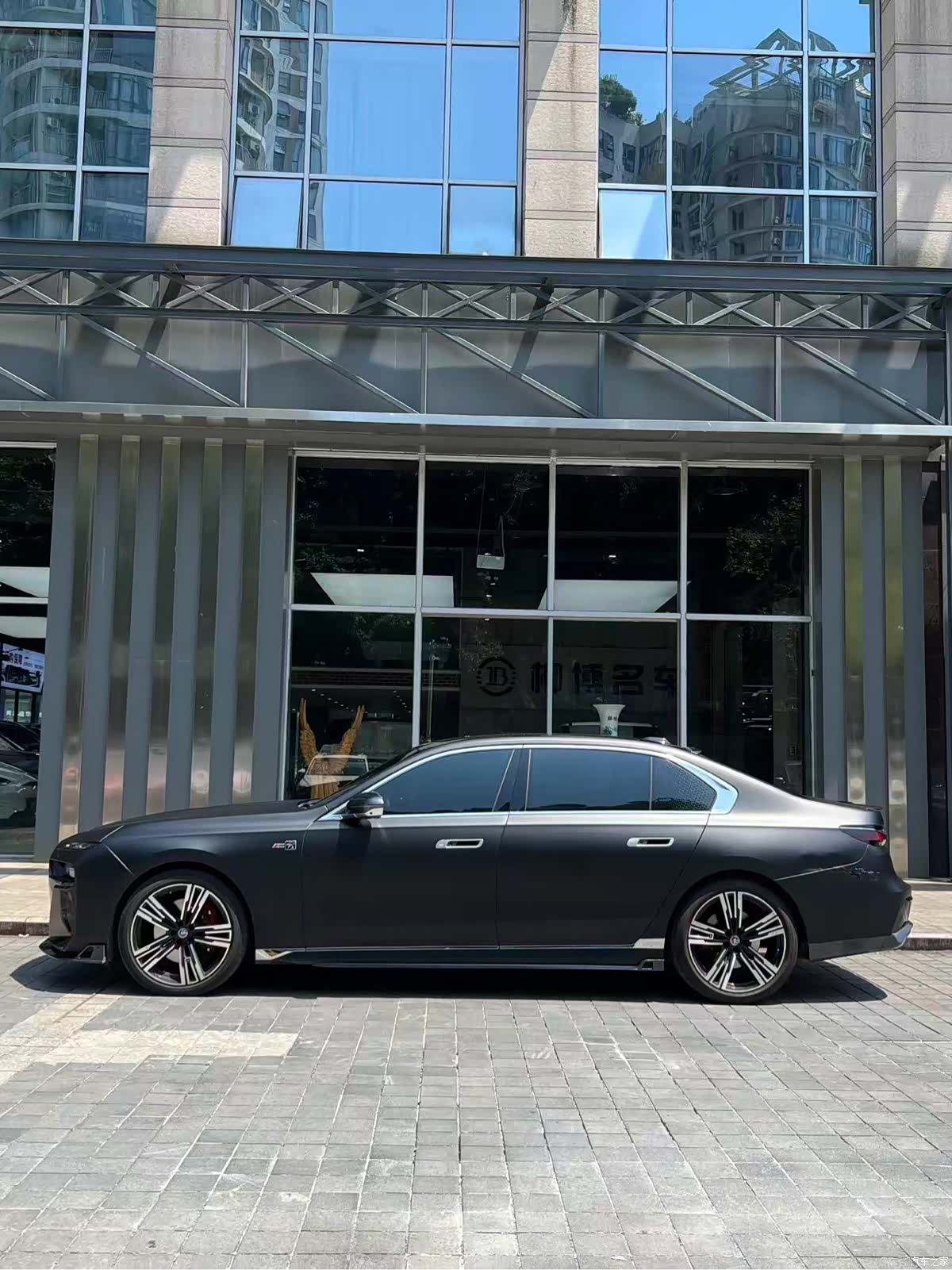 BMW 7 Series, 2024 7