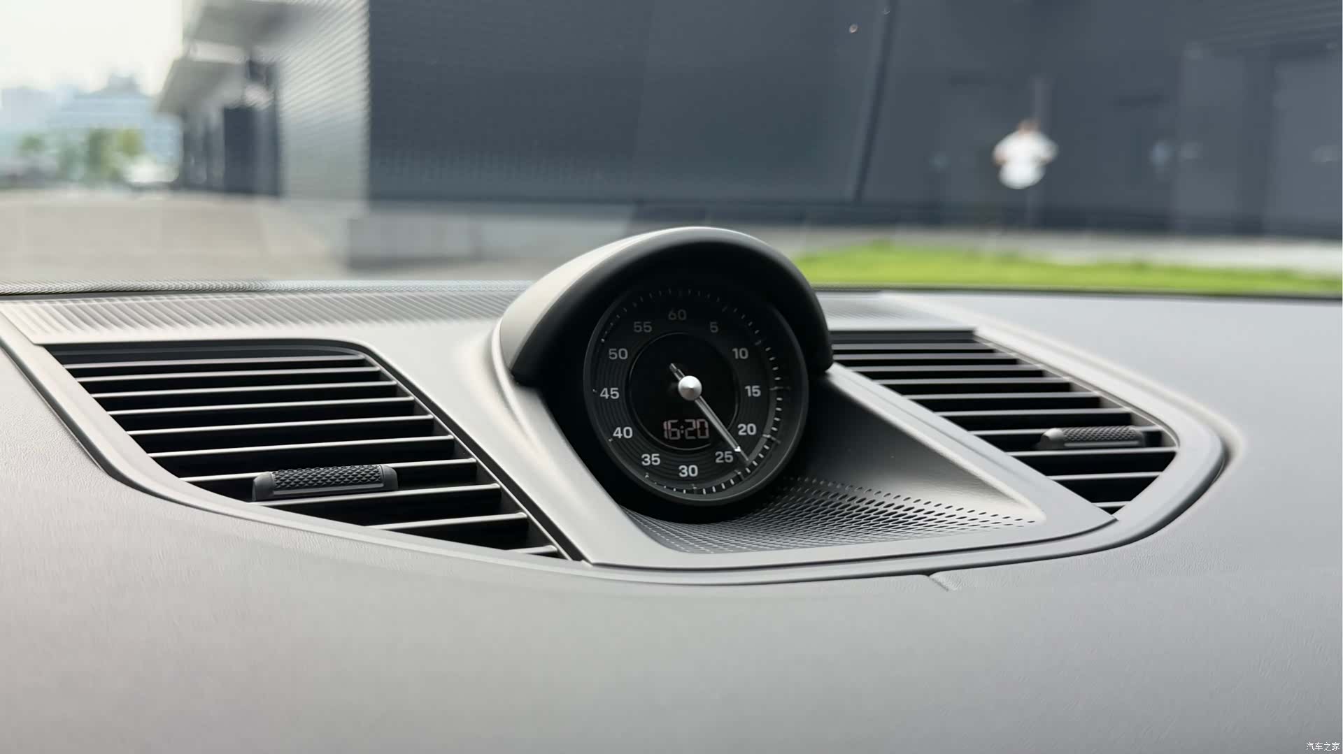 Porsche Panamera, 2025 16