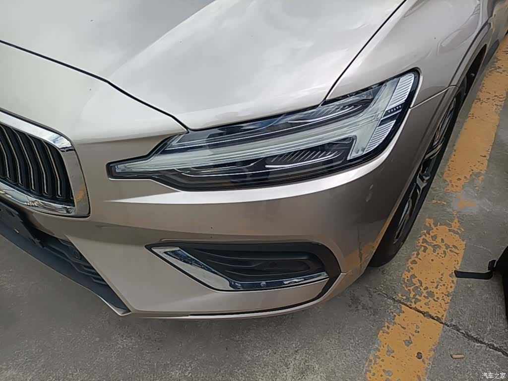 Volvo S60, 2022 24