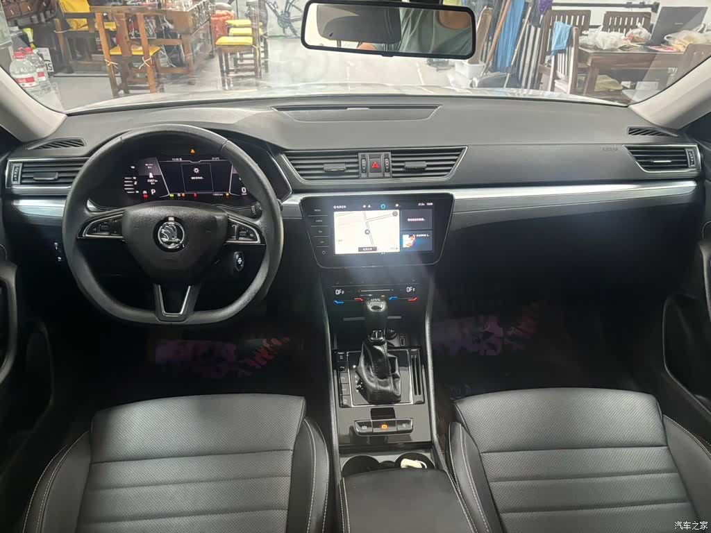 Skoda Superb, 2023 10