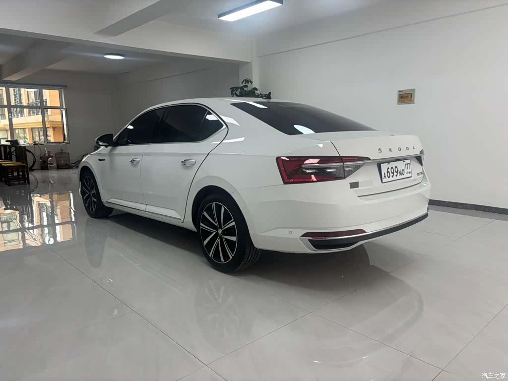 Skoda Superb, 2023 18