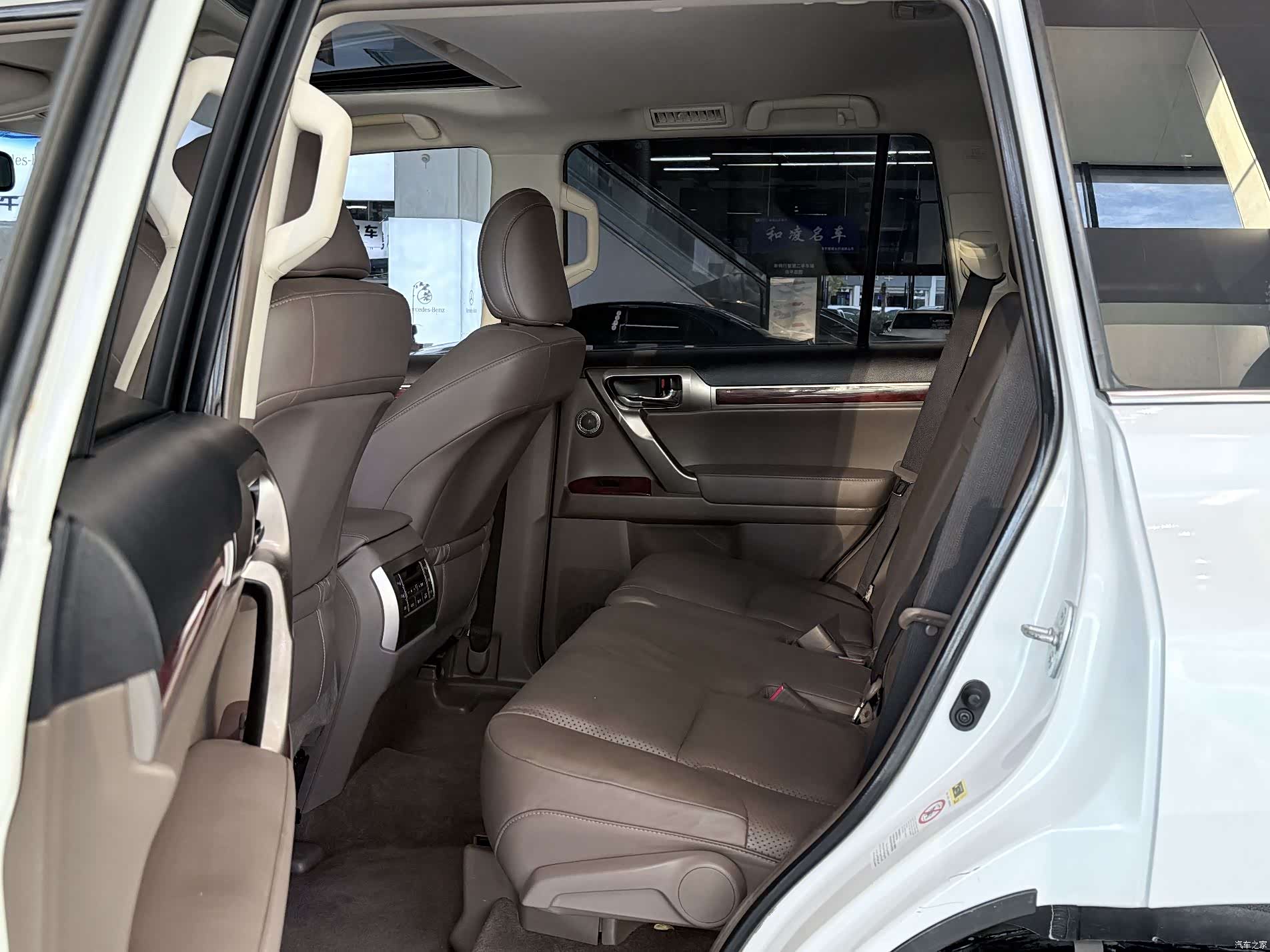 Lexus GX, 2012 8
