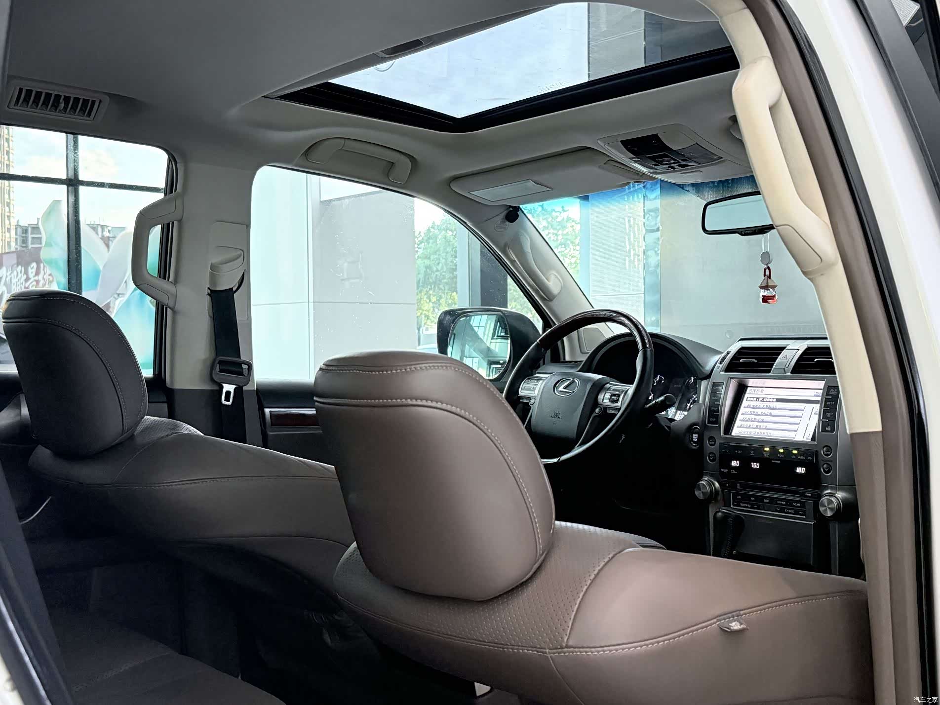 Lexus GX, 2012 23
