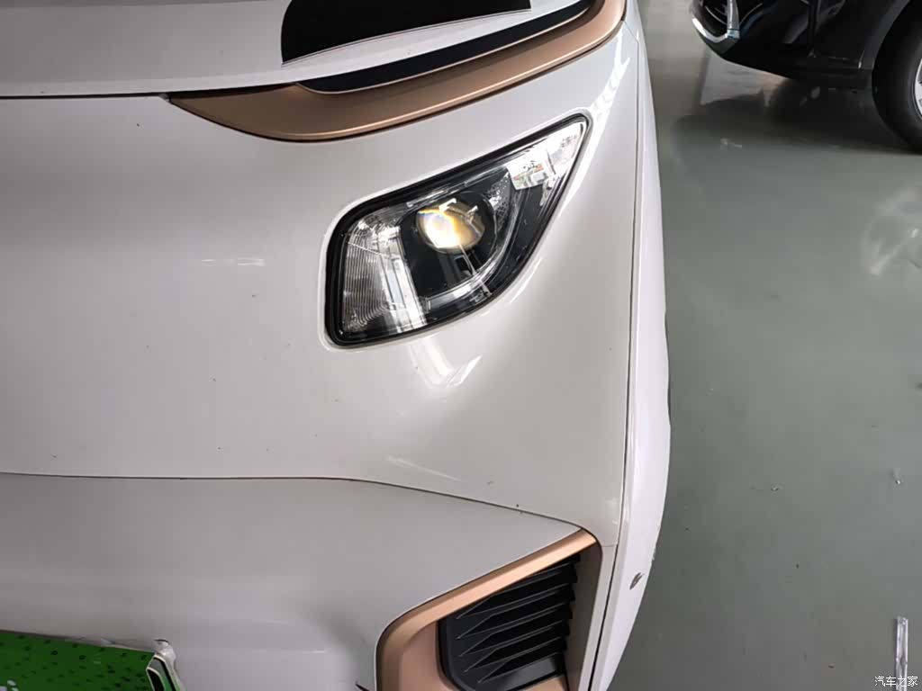 Wuling E200, 2022 24