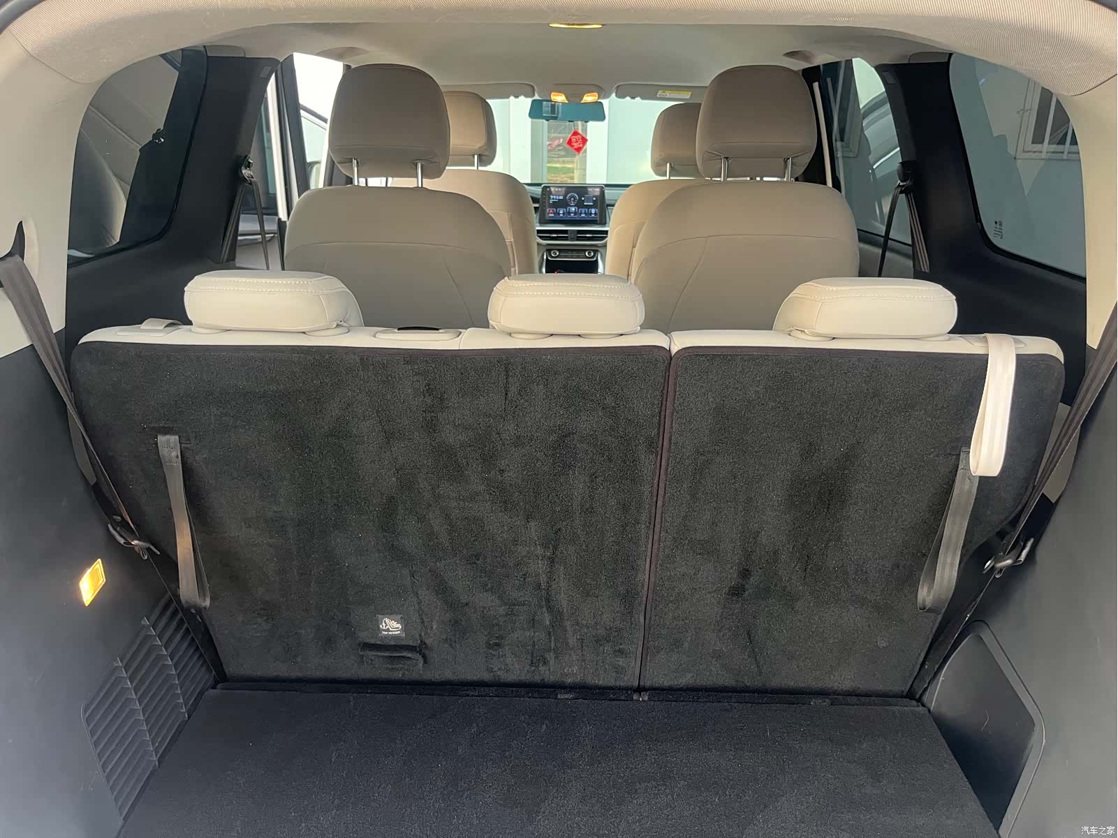 Maxus G50, 2025 9