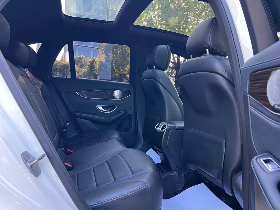 Mercedes-Benz GLC Mercedes-Benz GLC
