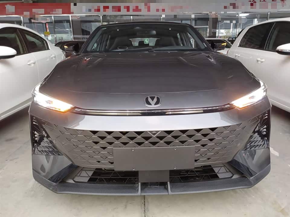 Changan UNI-V