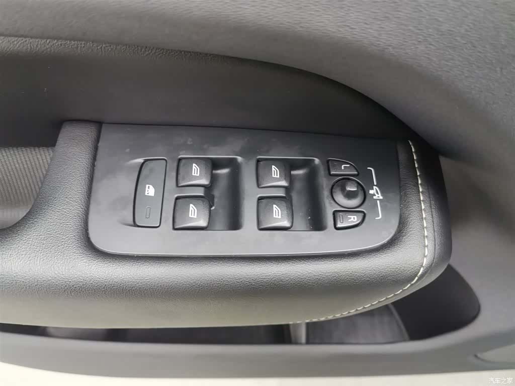Volvo XC60, 2019 9