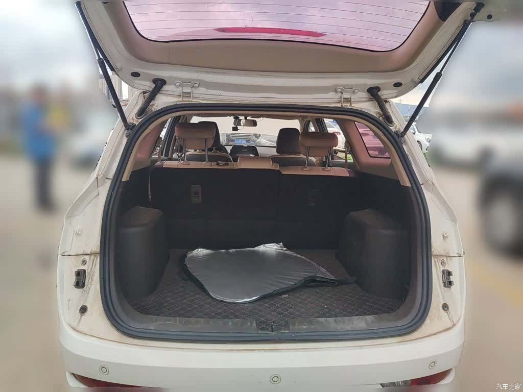 Wuling 310W, 2018 10