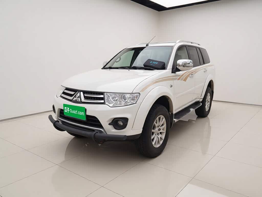 Mitsubishi ·