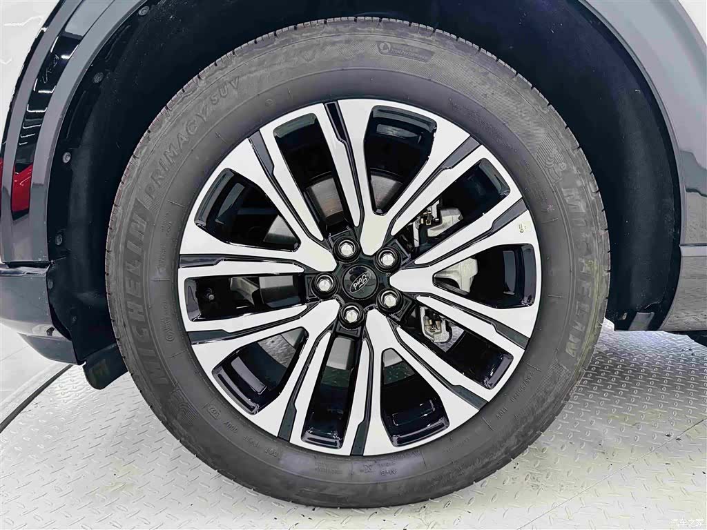 Ford Explorer, 2025 10