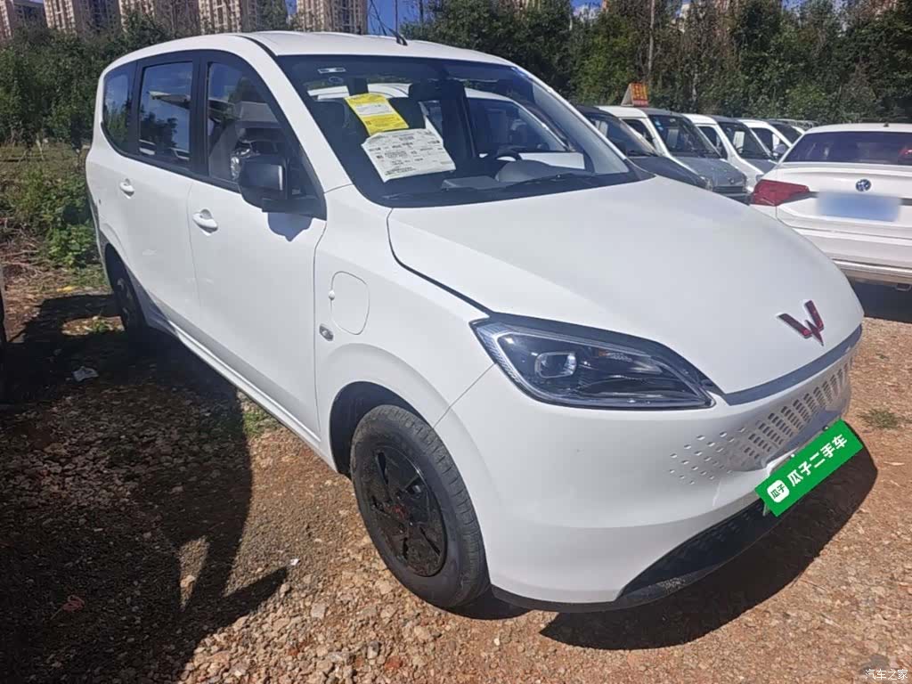 Wuling Hongguang, 2025 4