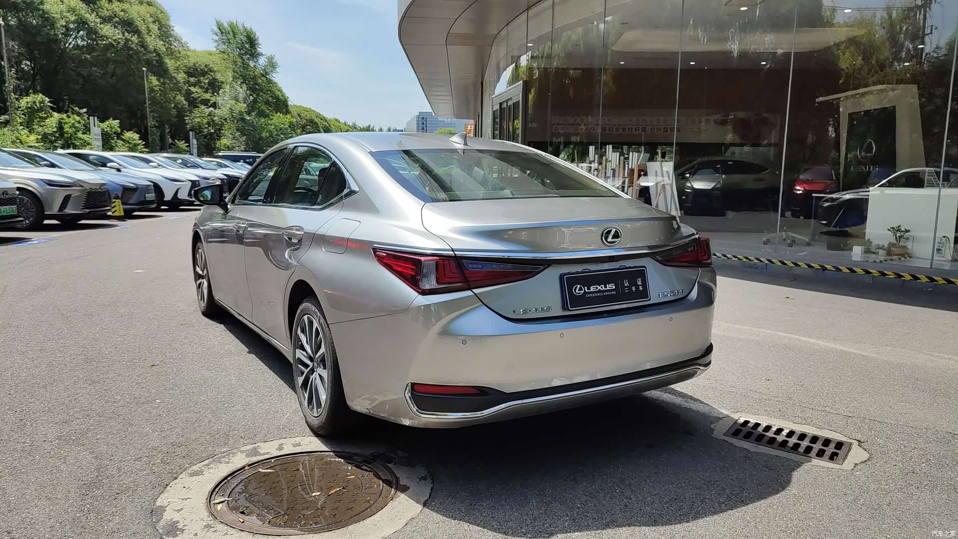 Lexus ES, 2024 6