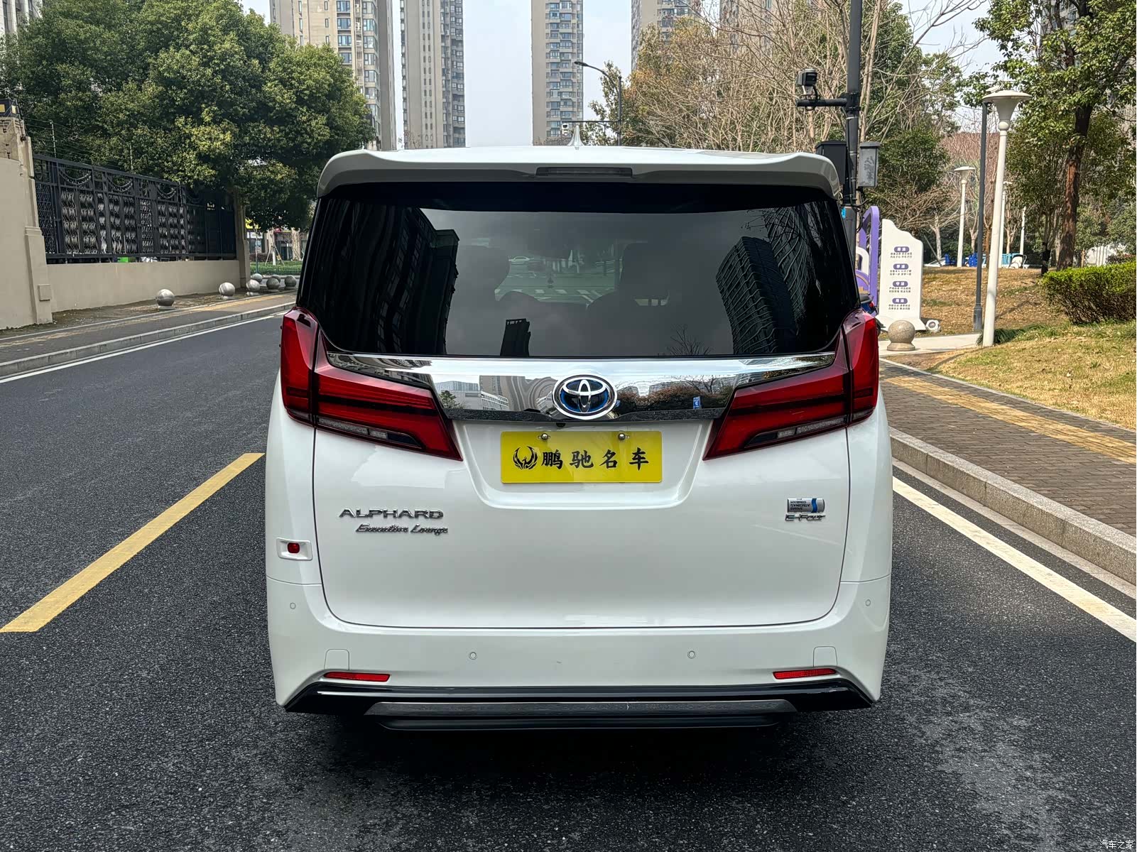 Toyota Alphard, 2023 2