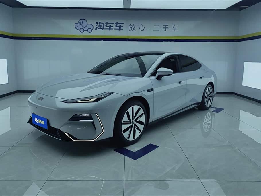 Geely Galaxy Galaxy E8