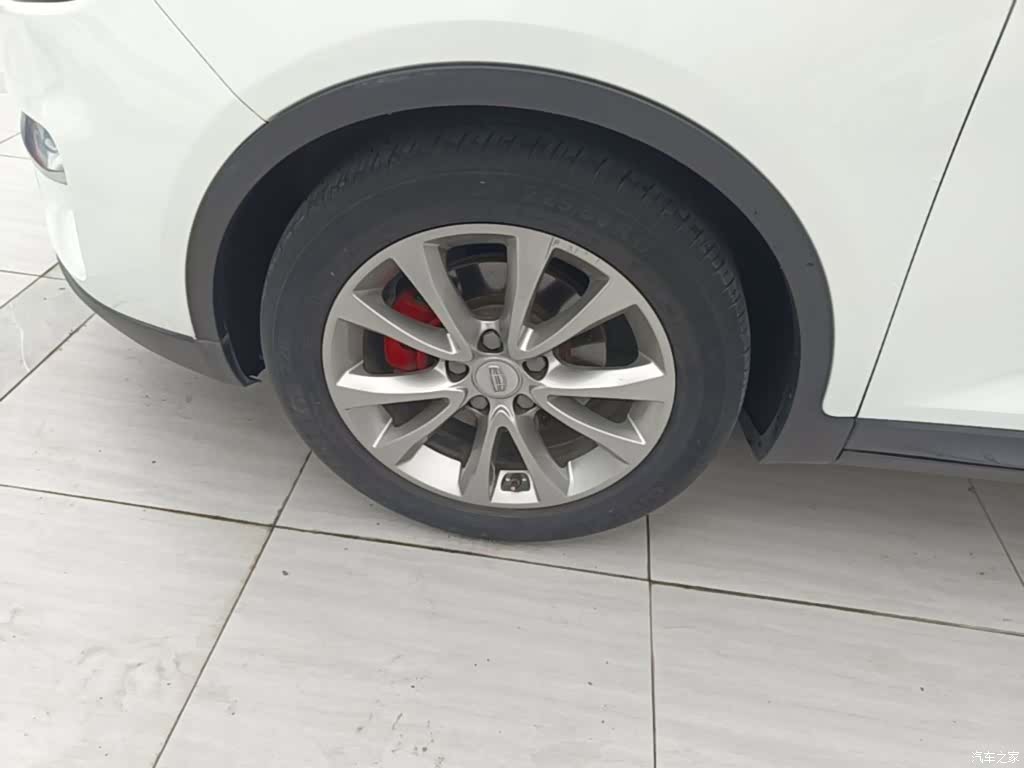 Geely Emgrand, 2017 23