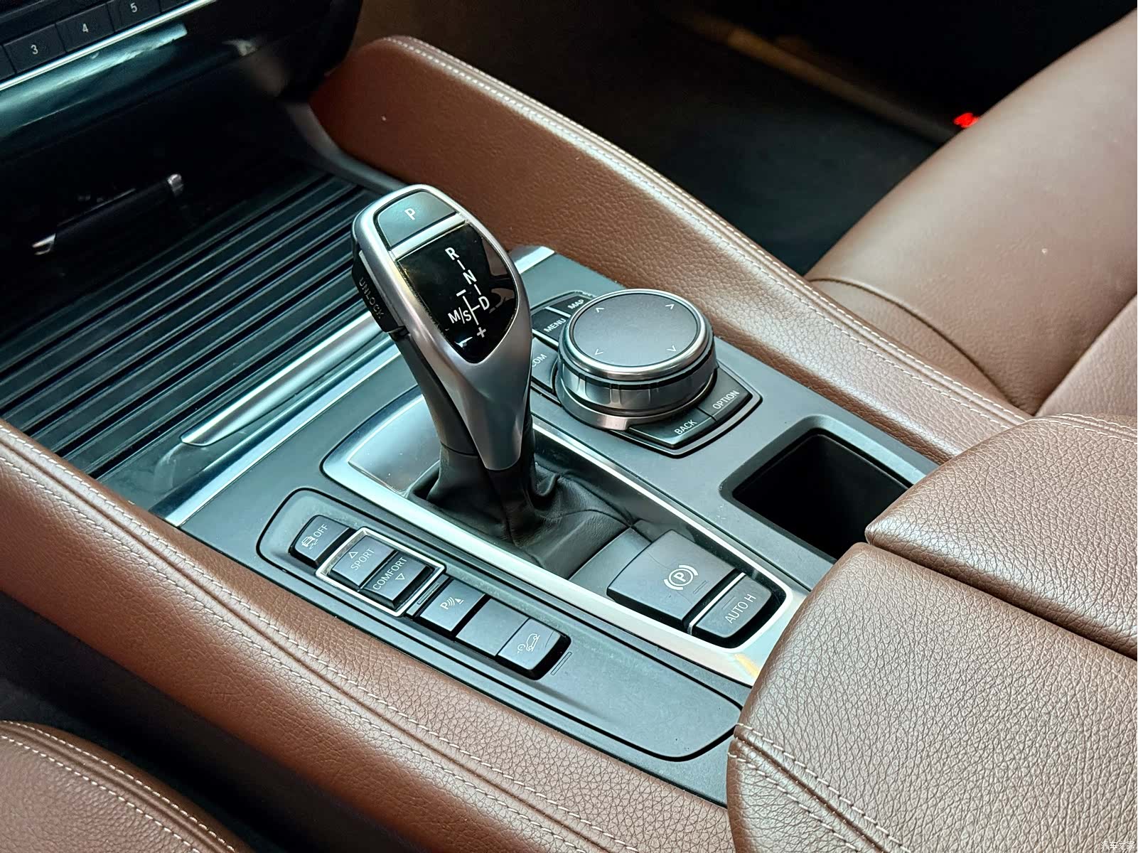 BMW X6, 2018 14