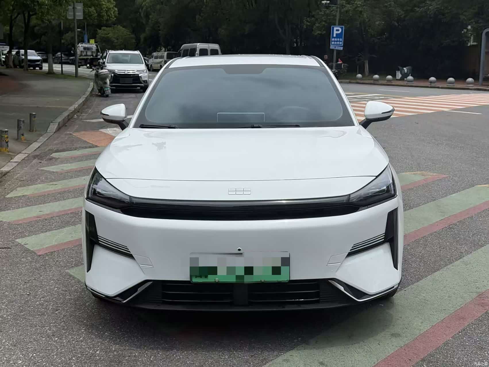 Geely Galaxy L6, 2025 2