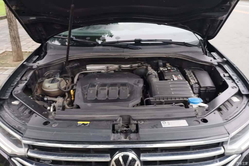 Volkswagen Tiguan L, 2022 10