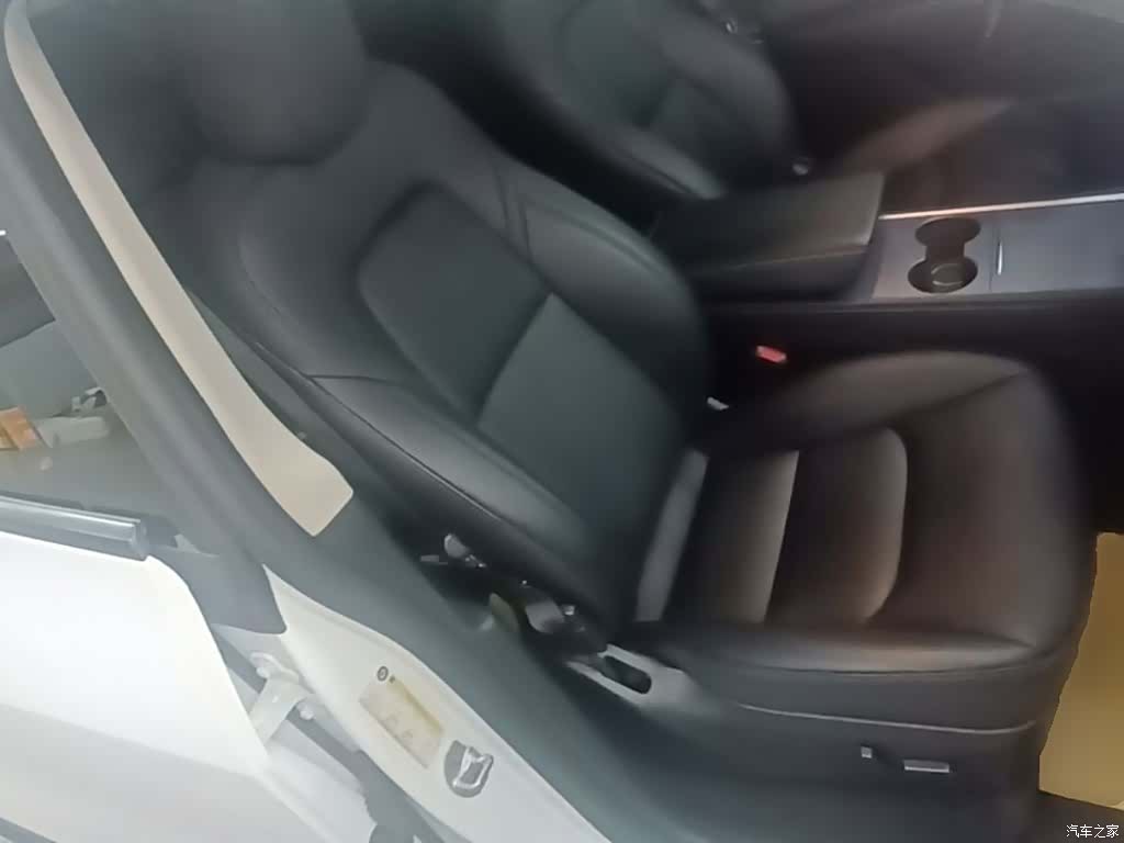 Tesla Model Y, 2024 25