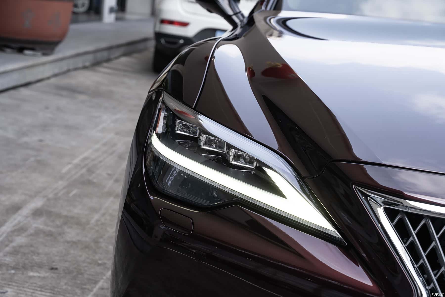Lexus LS, 2022 6
