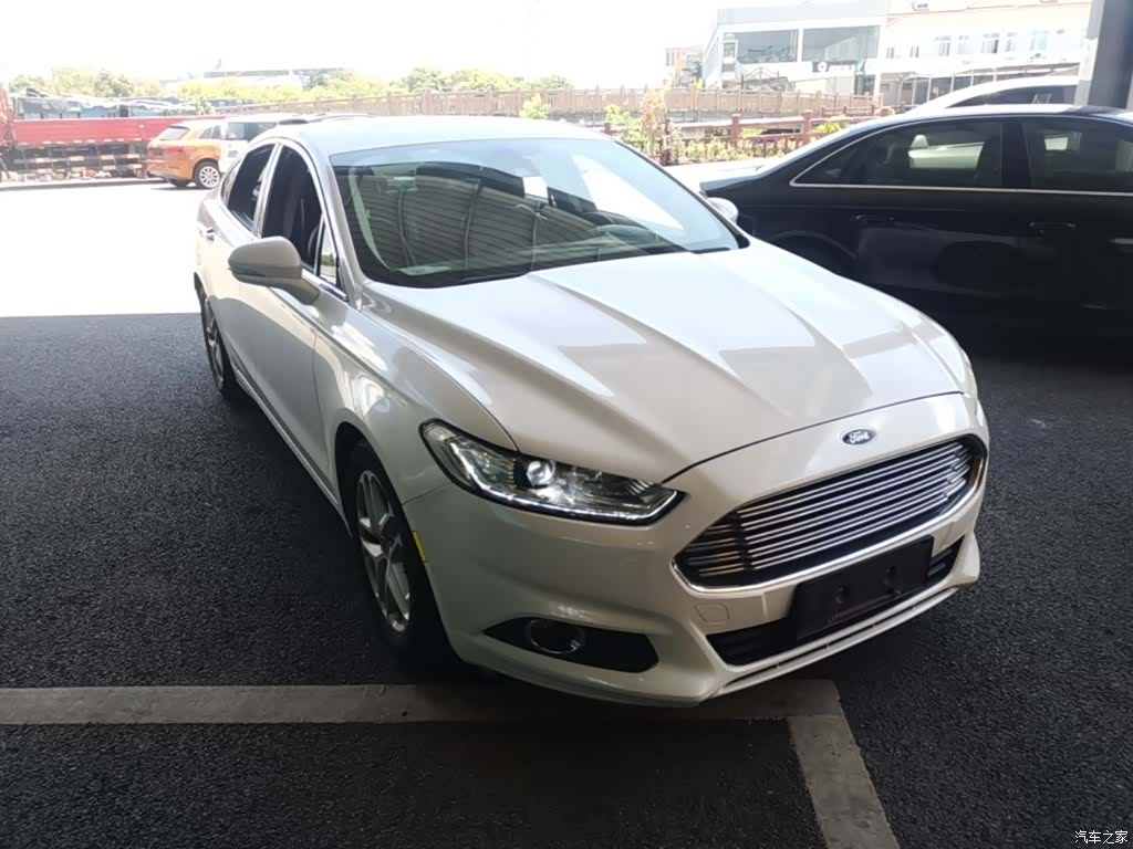 Ford Mondeo, 2014 4