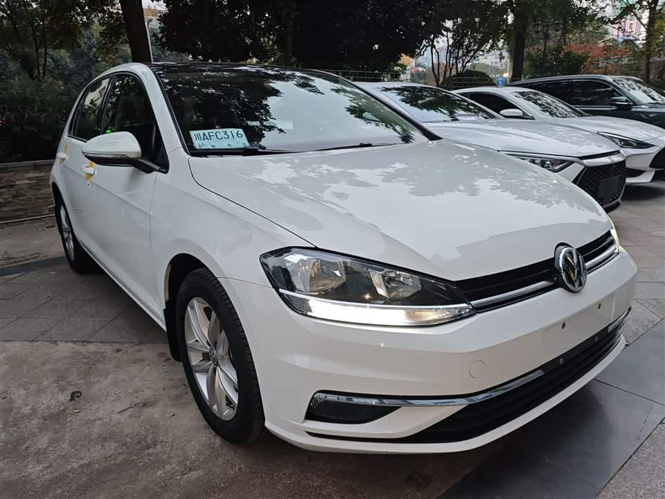 Volkswagen golf