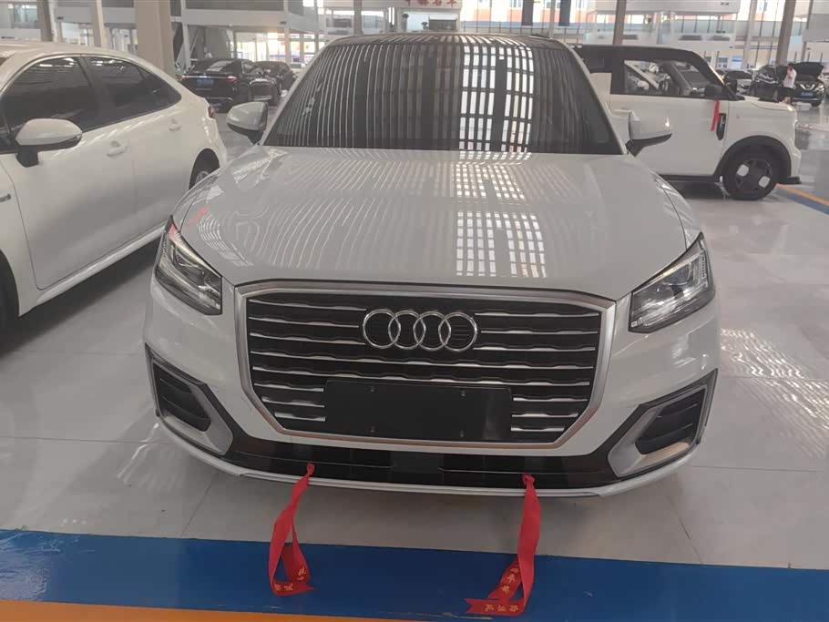 Audi Q2L Audi Q2L